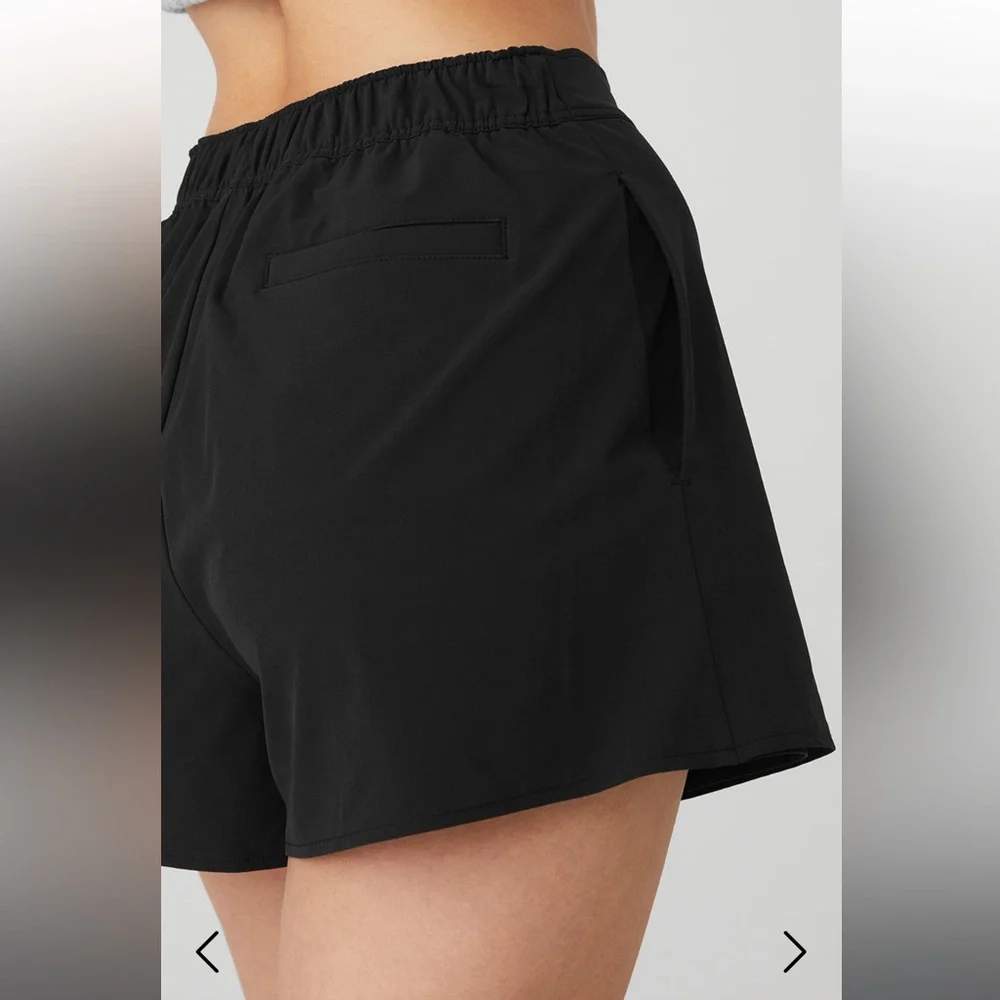 Alo Clubhouse skort NWOT